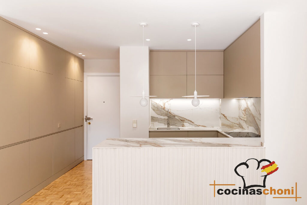 Desde cocinas de vanguardia con acabados impecables hasta diseños clásicos atemporales